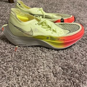 Nike vaporfly next % 2